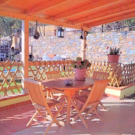 Holiday home Casa Il Melograno Castellaro (Liguria)