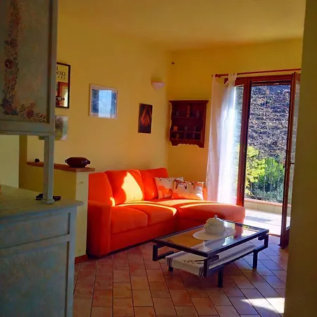 Casa Il Melograno Castellaro (Liguria)