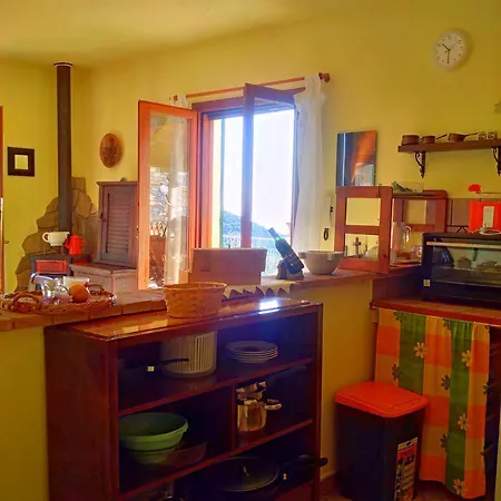 Casa Il Melograno * Castellaro (Liguria)
