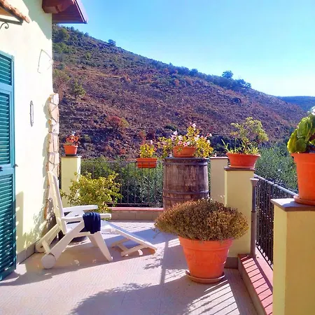 Casa Il Melograno Dom wakacyjny Castellaro (Liguria)