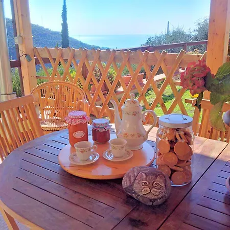 Dom wakacyjny Casa Il Melograno Castellaro (Liguria)